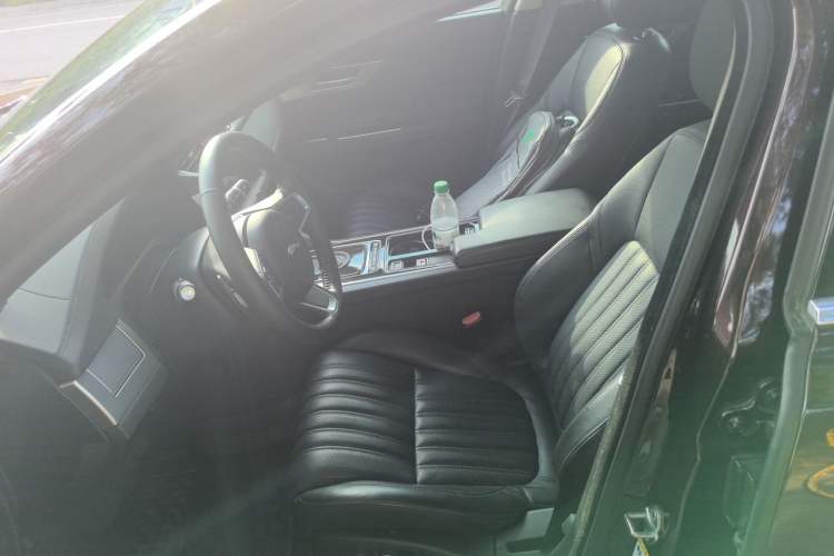 Used Jaguar XFL 2018 XFL 3.0 SC 340 PS Luxury Edition Left Front Seat