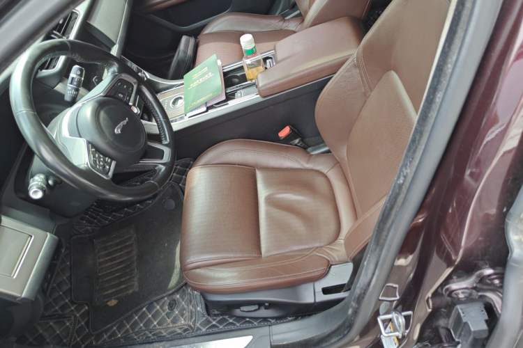 Used Jaguar XFL 2018 XFL 2.0T 250 PS Luxury Edition Left Front Seat