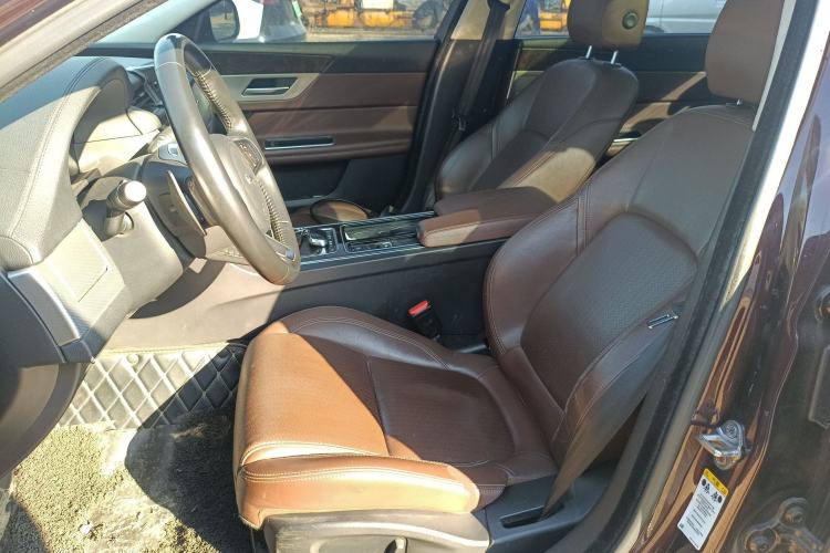 Used Jaguar XFL 2018 XFL 2.0T 250 PS Luxury Edition Left Front Seat