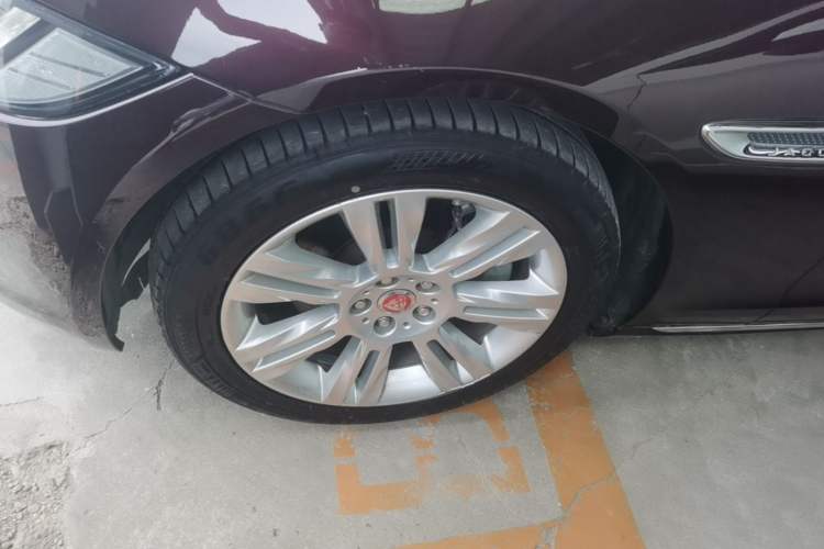 Used Jaguar XFL 2018 XFL 2.0T 250 PS Luxury Edition Left Front Wheel Hub