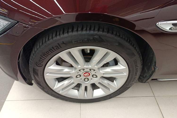 Used Jaguar XFL 2018 XFL 2.0T 250 PS Luxury Edition Left Front Wheel Hub