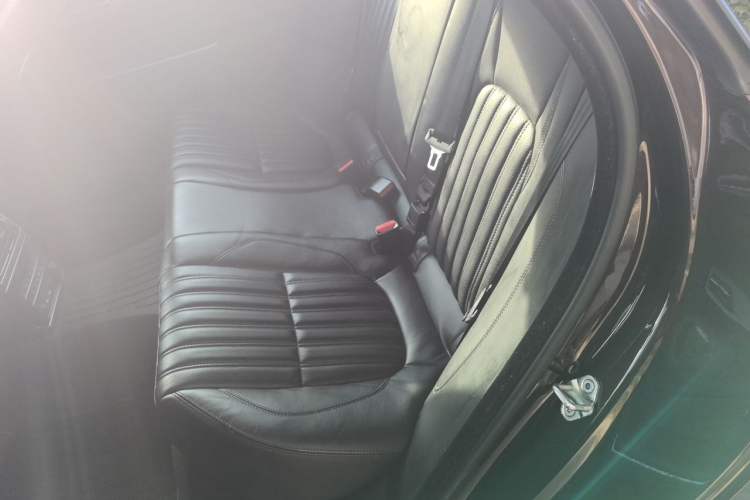Used Jaguar XFL 2018 XFL 3.0 SC 340 PS Luxury Edition Left Rear Seat