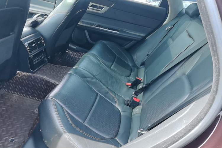Used Jaguar XFL 2018 XFL 2.0T 250 PS Luxury Edition Left Rear Seat