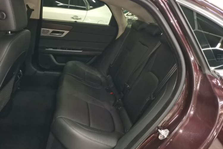 Used Jaguar XFL 2018 XFL 2.0T 200PS Elite Edition Left Rear Seat