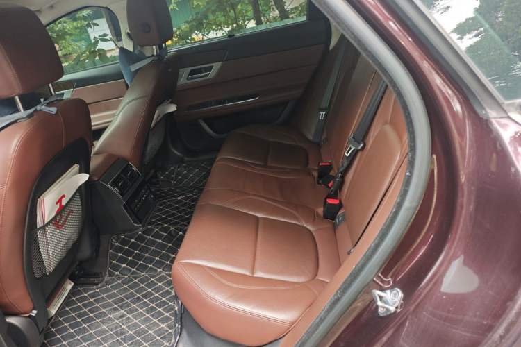 Used Jaguar XFL 2018 XFL 2.0T 250 PS Luxury Edition Left Rear Seat