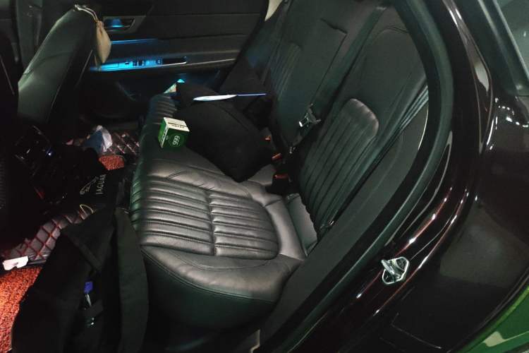Used Jaguar XFL 2018 XFL 3.0 SC 340 PS Luxury Edition Left Rear Seat