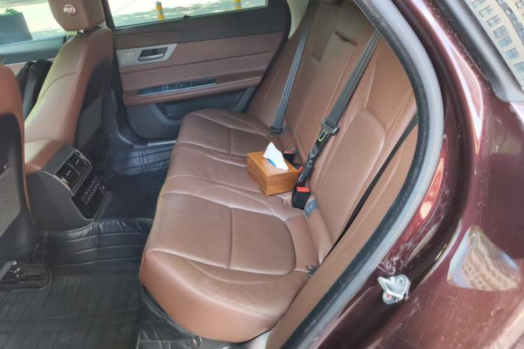 Used Jaguar XFL 2018 XFL 2.0T 250 PS Luxury Edition Left Rear Seat