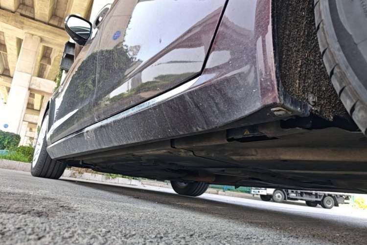 Used Jaguar XFL 2018 XFL 2.0T 250 PS Luxury Edition Left Side Sill