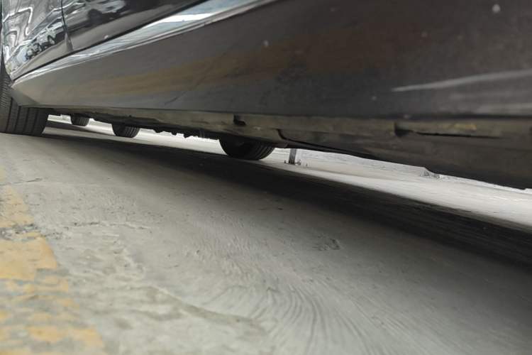 Used Jaguar XFL 2018 XFL 2.0T 250 PS Luxury Edition Left Side Sill