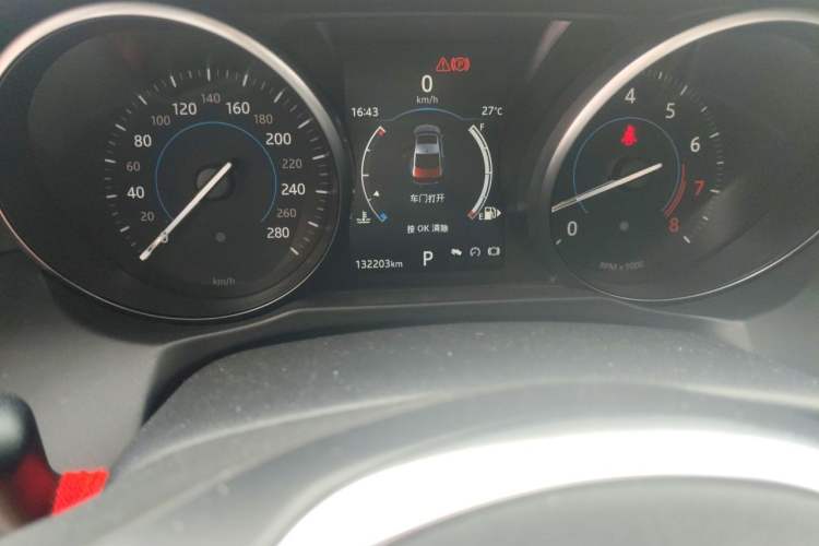 Used Jaguar XFL 2018 XFL 2.0T 200PS Elite Edition Odometer Close Up