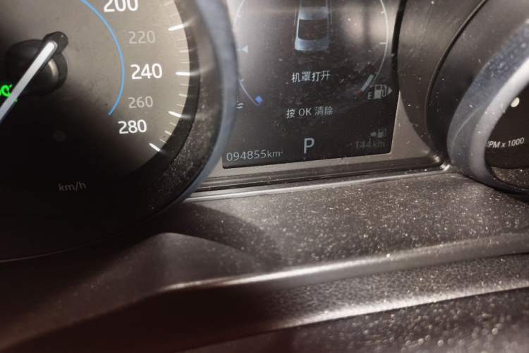 Used Jaguar XFL 2018 XFL 2.0T 200PS Luxury Edition Odometer Close Up
