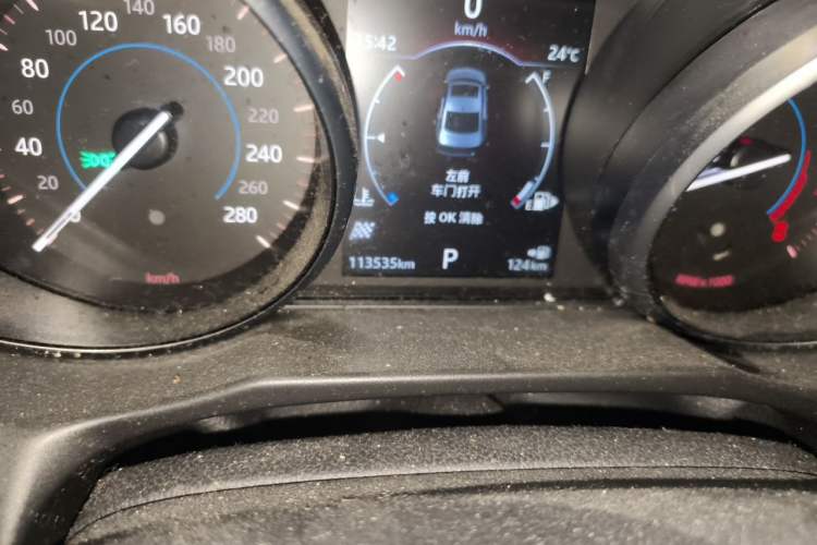 Used Jaguar XFL 2018 XFL 2.0T 200PS Elite Edition Odometer Close Up