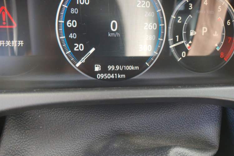 Used Jaguar XFL 2018 XFL 2.0T 250 PS Luxury Edition Odometer Close Up
