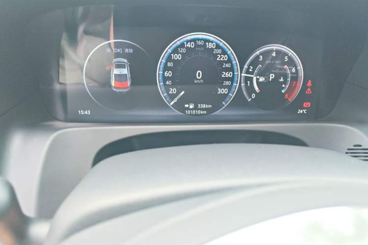 Used Jaguar XFL 2018 XFL 2.0T 250 PS Luxury Edition Odometer Close Up