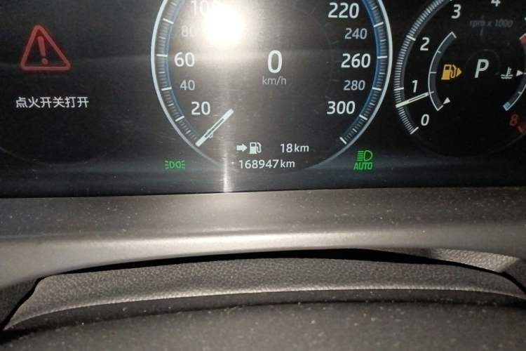 Used Jaguar XFL 2018 XFL 2.0T 250 PS Luxury Edition Odometer Close Up
