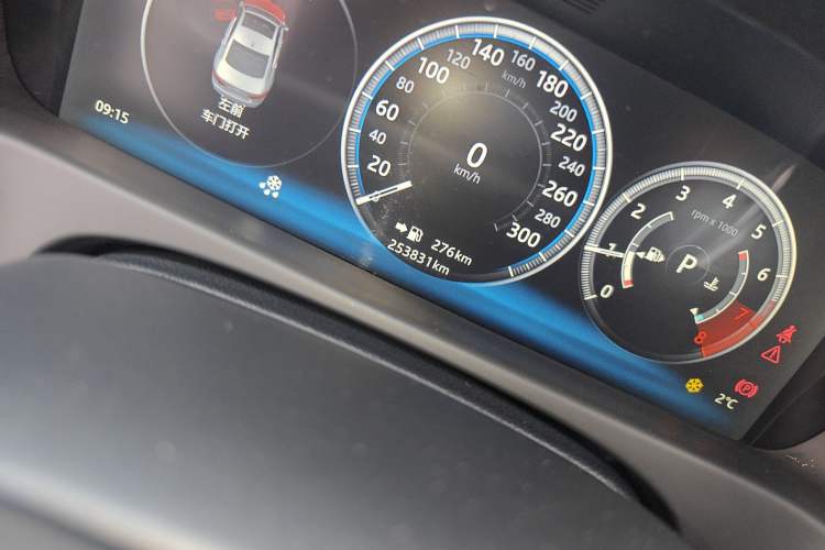 Used Jaguar XFL 2018 XFL 2.0T 250 PS Luxury Edition Odometer Close Up