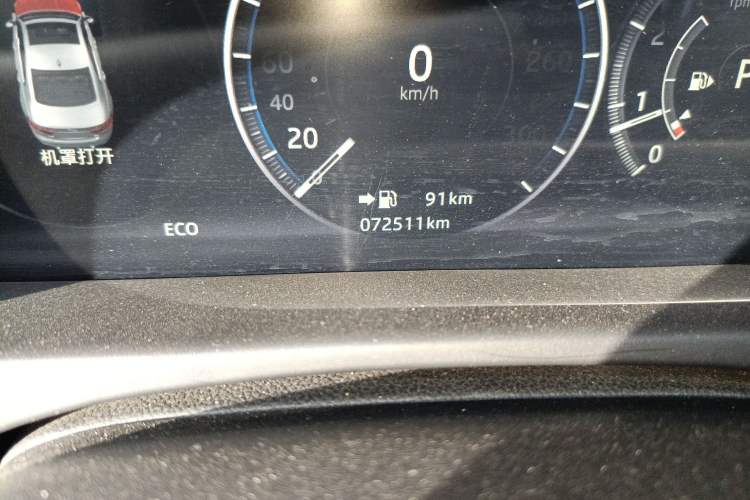 Used Jaguar XFL 2018 XFL 2.0T 250 PS Luxury Edition Odometer Close Up