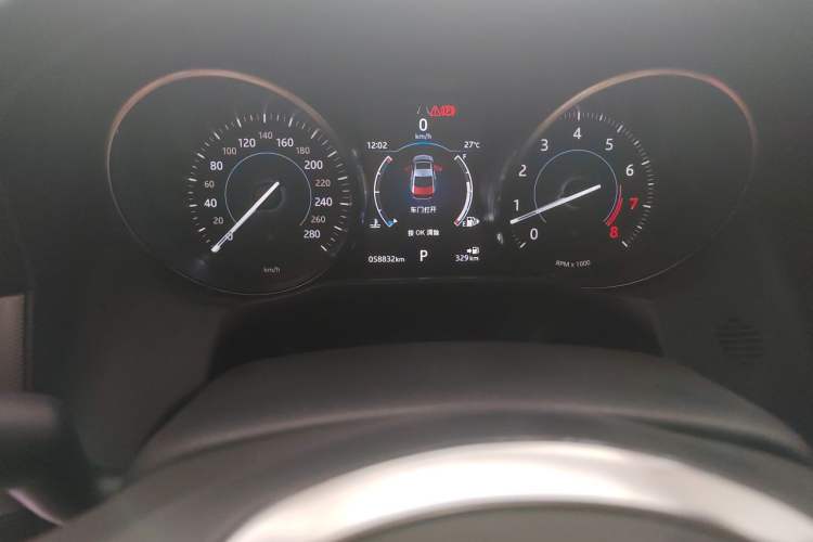 Used Jaguar XFL 2018 XFL 2.0T 200PS Luxury Edition Odometer Close Up