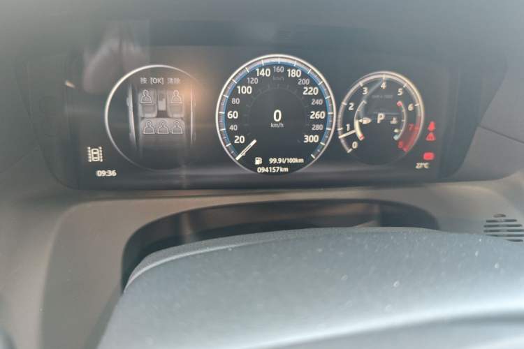 Used Jaguar XFL 2018 XFL 2.0T 250 PS Luxury Edition Odometer Close Up