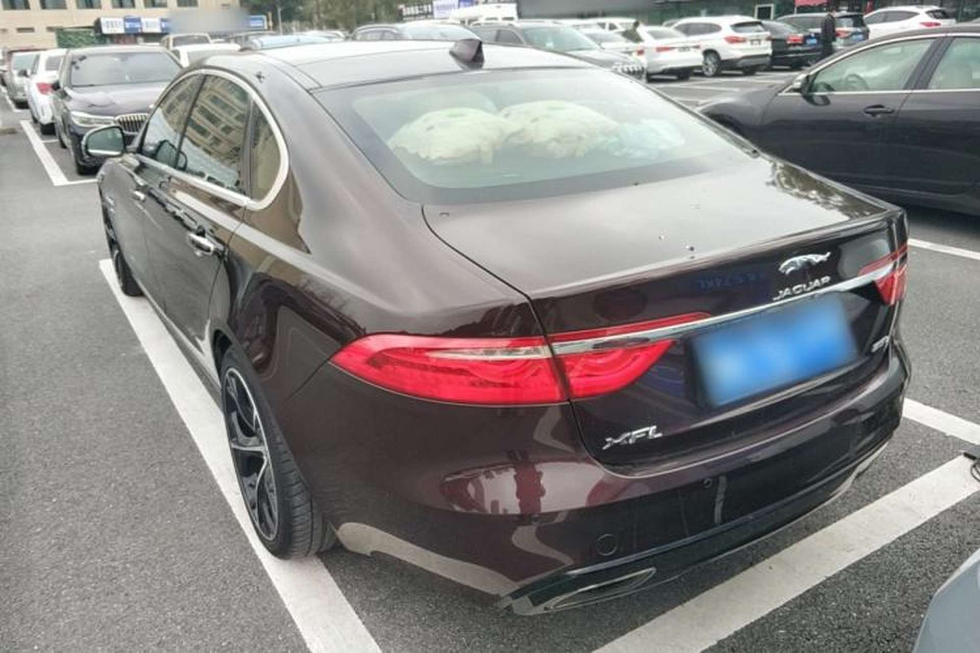 Used Jaguar XFL 2018 XFL 3.0 SC 340 PS Luxury Edition Rear Left 45 Deg