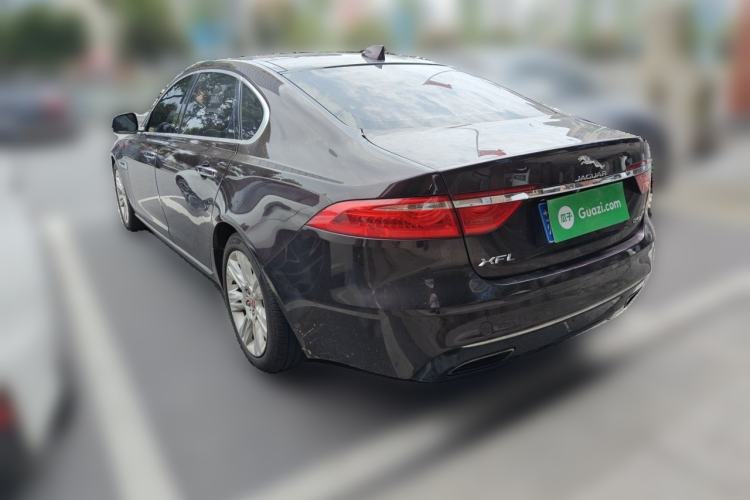 Used Jaguar XFL 2018 XFL 2.0T 250 PS Luxury Edition Rear Left 45 Deg