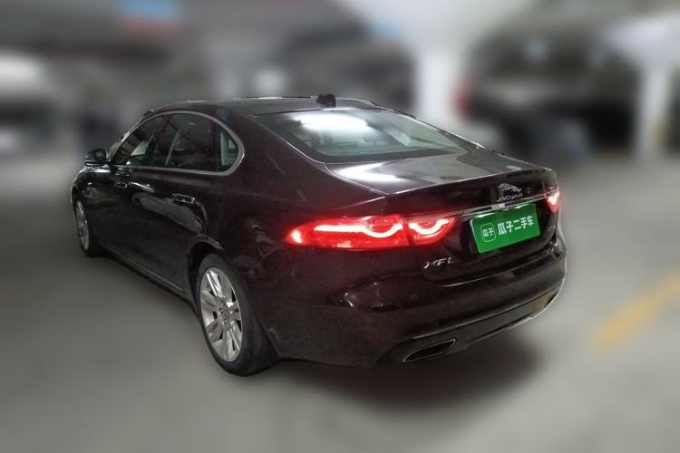 Used Jaguar XFL 2018 XFL 2.0T 250 PS Luxury Edition Rear Left 45 Deg