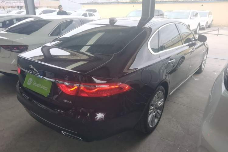 Used Jaguar XFL 2018 XFL 2.0T 250 PS Luxury Edition Rear Right 45 Deg
