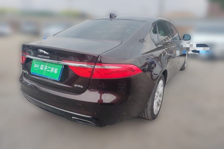 Used Jaguar XFL 2018 XFL 2.0T 250 PS Luxury Edition Rear Right 45 Deg