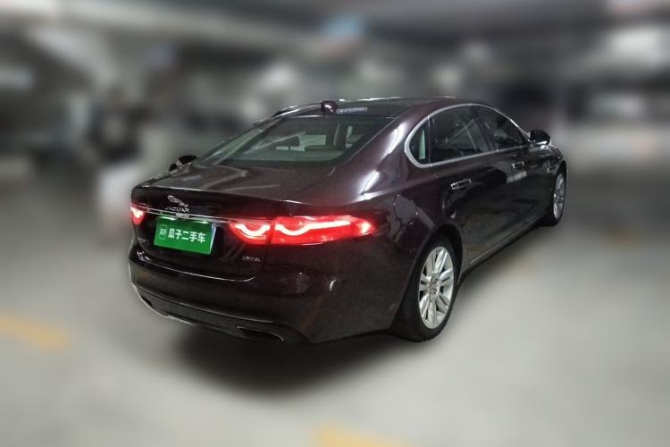 Used Jaguar XFL 2018 XFL 2.0T 250 PS Luxury Edition Rear Right 45 Deg