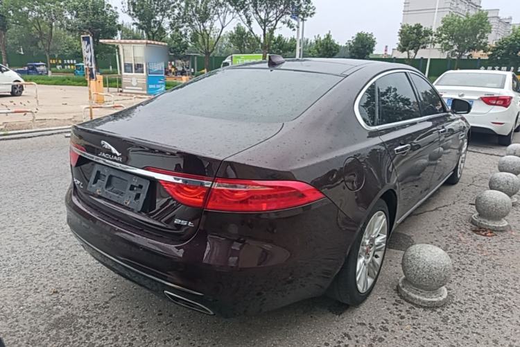 Used Jaguar XFL 2018 XFL 2.0T 250 PS Luxury Edition Rear Right 45 Deg