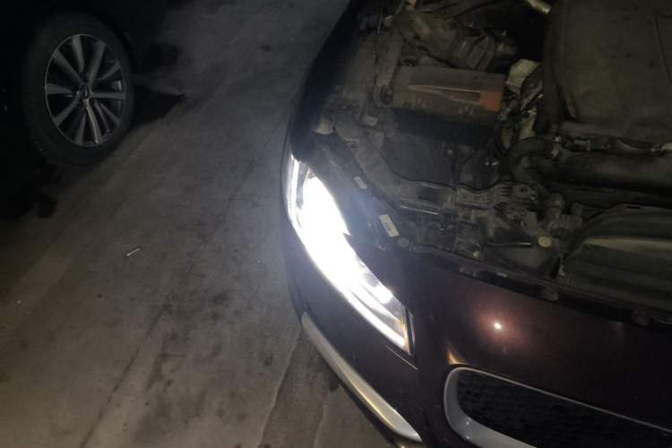 Used Jaguar XFL 2018 XFL 2.0T 200PS Elite Edition Right Front Headlight