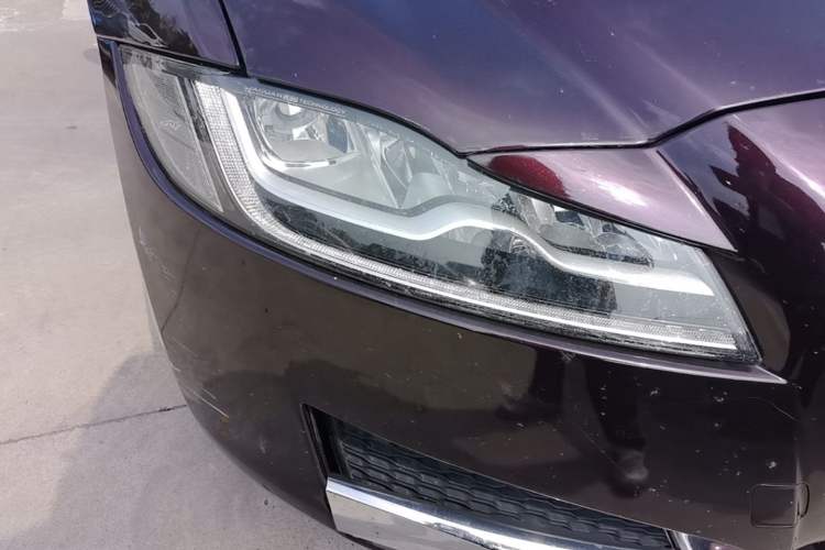Used Jaguar XFL 2018 XFL 2.0T 250 PS Luxury Edition Right Front Headlight