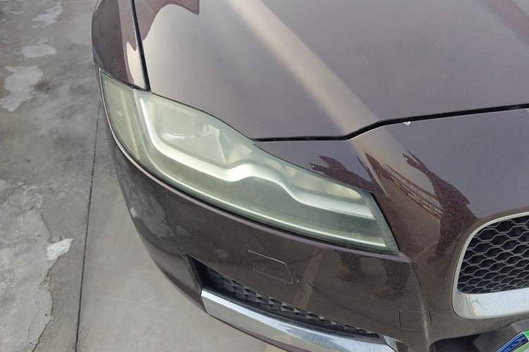Used Jaguar XFL 2018 XFL 2.0T 250 PS Luxury Edition Right Front Headlight