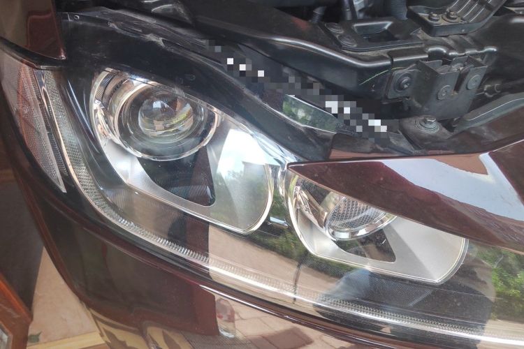 Used Jaguar XFL 2018 XFL 2.0T 200PS Luxury Edition Right Front Headlight