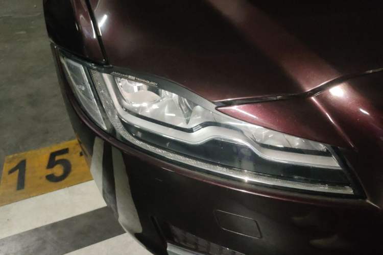Used Jaguar XFL 2018 XFL 2.0T 250 PS Luxury Edition Right Front Headlight