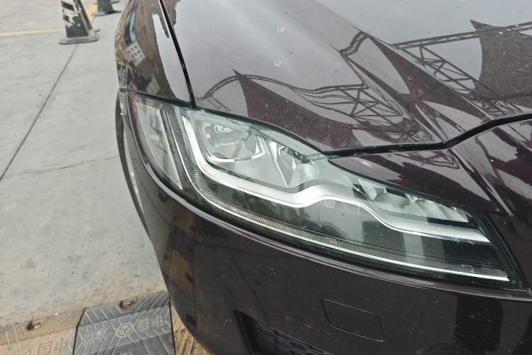 Used Jaguar XFL 2018 XFL 2.0T 250 PS Luxury Edition Right Front Headlight