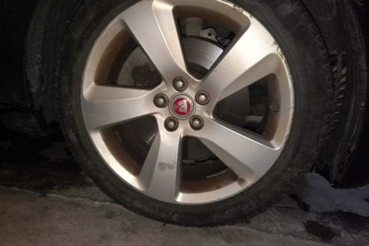 Used Jaguar XFL 2018 XFL 2.0T 200PS Elite Edition Right Front Wheel Hub