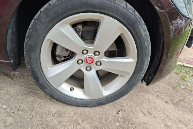 Used Jaguar XFL 2018 XFL 2.0T 200PS Elite Edition Right Front Wheel Hub