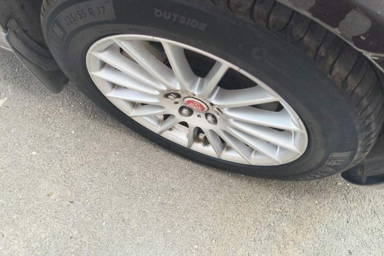 Used Jaguar XFL 2018 XFL 2.0T 200PS Luxury Edition Right Front Wheel Hub