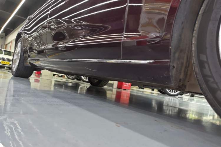 Used Jaguar XFL 2018 XFL 2.0T 250 PS Luxury Edition Right Side Sill