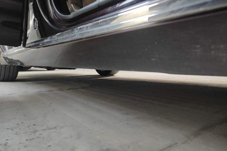 Used Jaguar XFL 2018 XFL 2.0T 250 PS Luxury Edition Right Side Sill