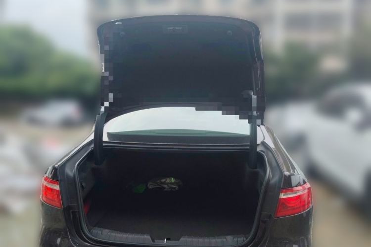 Used Jaguar XFL 2018 XFL 2.0T 200PS Elite Edition Trunk
