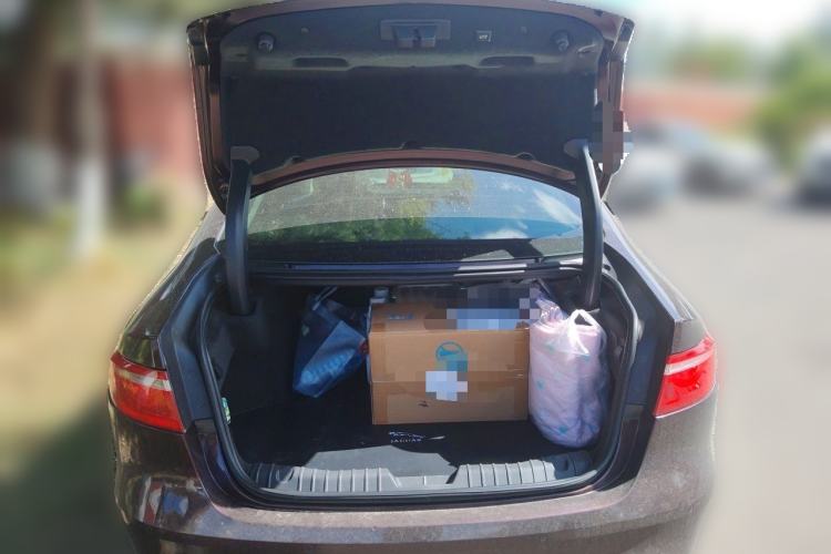 Used Jaguar XFL 2018 XFL 2.0T 250 PS Luxury Edition Trunk