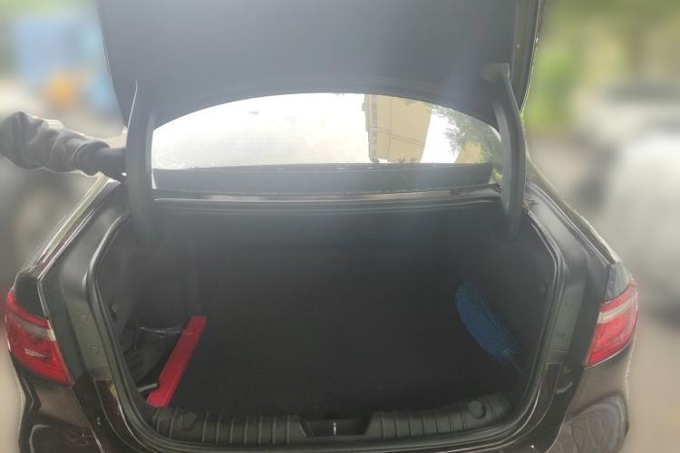 Used Jaguar XFL 2018 XFL 3.0 SC 340 PS Luxury Edition Trunk
