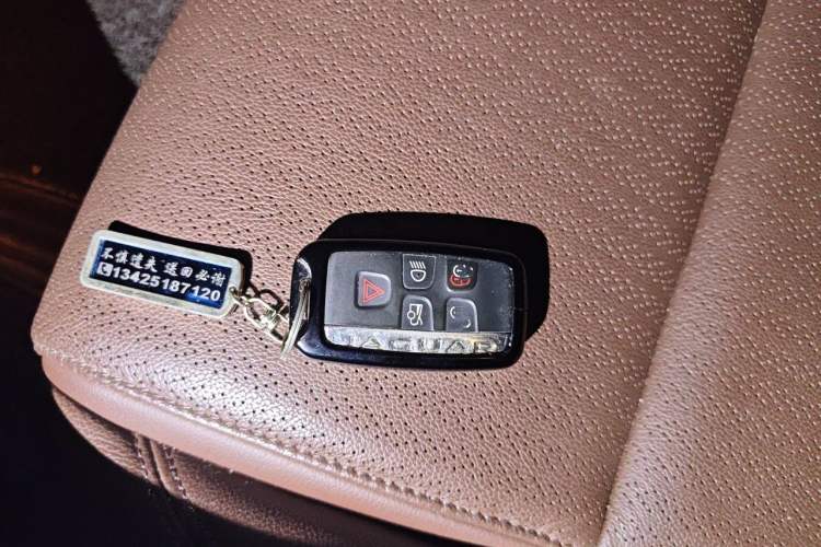 Used Jaguar XFL 2018 XFL 2.0T 250 PS Luxury Edition Vehicle Key