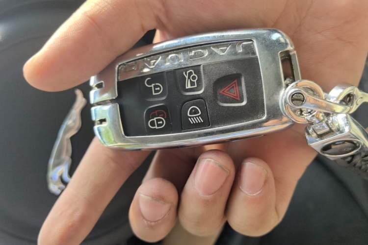 Used Jaguar XFL 2018 XFL 3.0 SC 340 PS Luxury Edition Vehicle Key