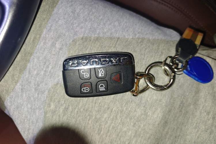 Used Jaguar XFL 2018 XFL 2.0T 250 PS Luxury Edition Vehicle Key