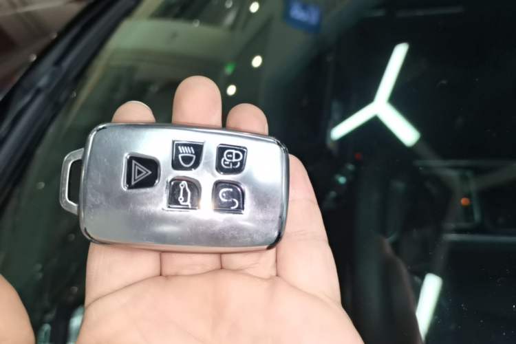 Used Jaguar XFL 2018 XFL 2.0T 200PS Elite Edition Vehicle Key