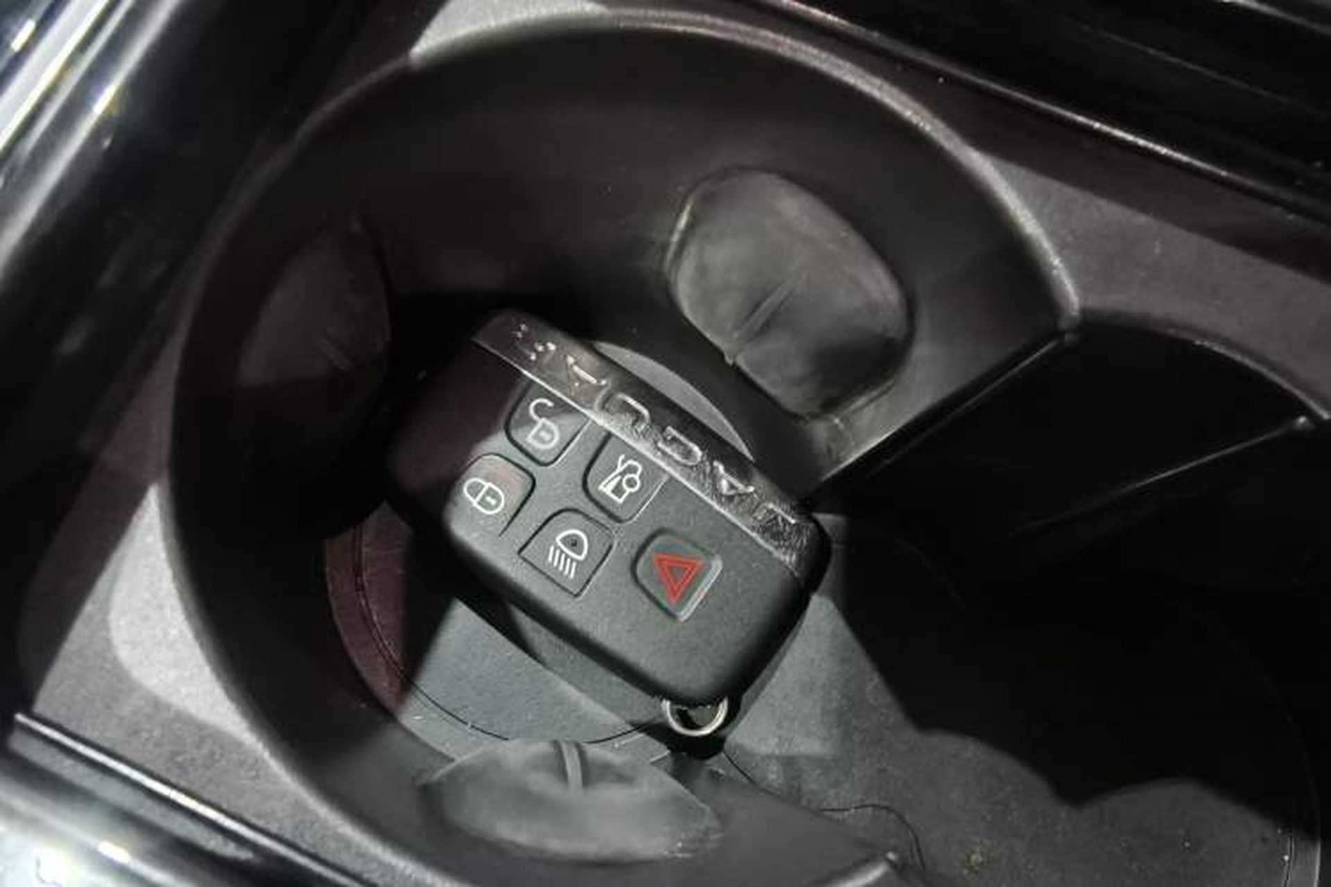 Used Jaguar XFL 2018 XFL 2.0T 250 PS Premium Edition Vehicle Key