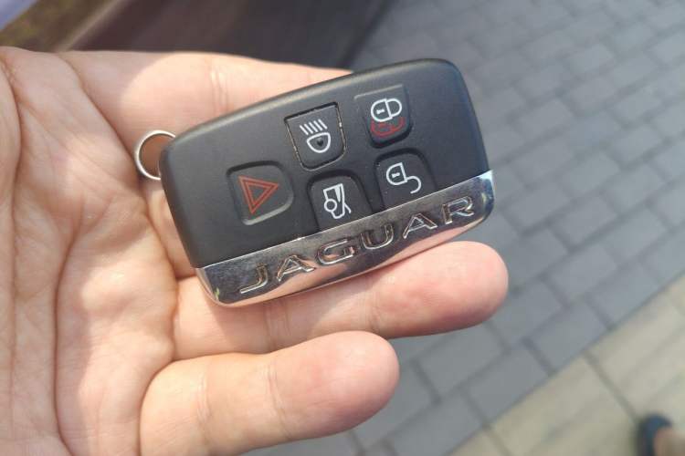 Used Jaguar XFL 2018 XFL 2.0T 250 PS Luxury Edition Vehicle Key